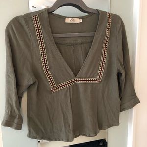 V-neck cropped blouse